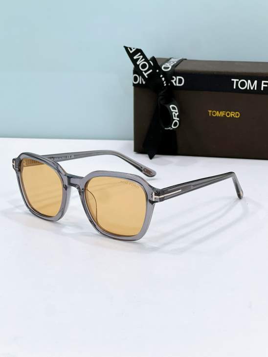 Picture of Tom Ford Sunglasses _SKUfw80536915fw